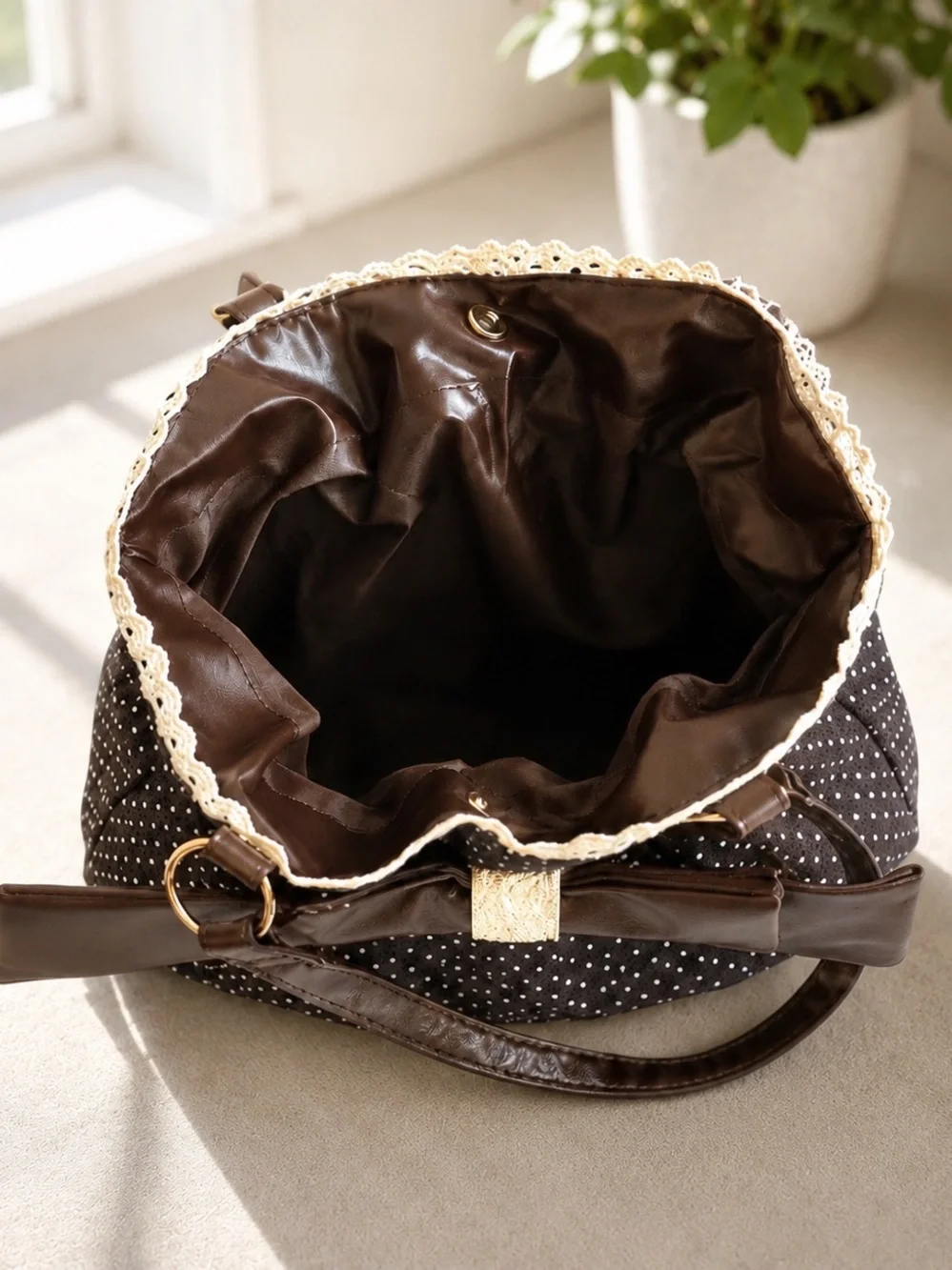 🎀 Polka Dot Bow Shoulder Bag